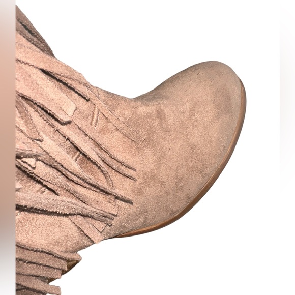Not Rated size 7.5 suede fringe bootie with silver chain.NWT. stacked heel. - Picture 8 of 10